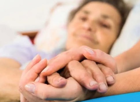 Jeśli Twój rodzic często powtarza te 4 rzeczy, to znaczy, że wkrótce Cię zostawi na zawsze. Powinieneś przygotować się na najgorsze.