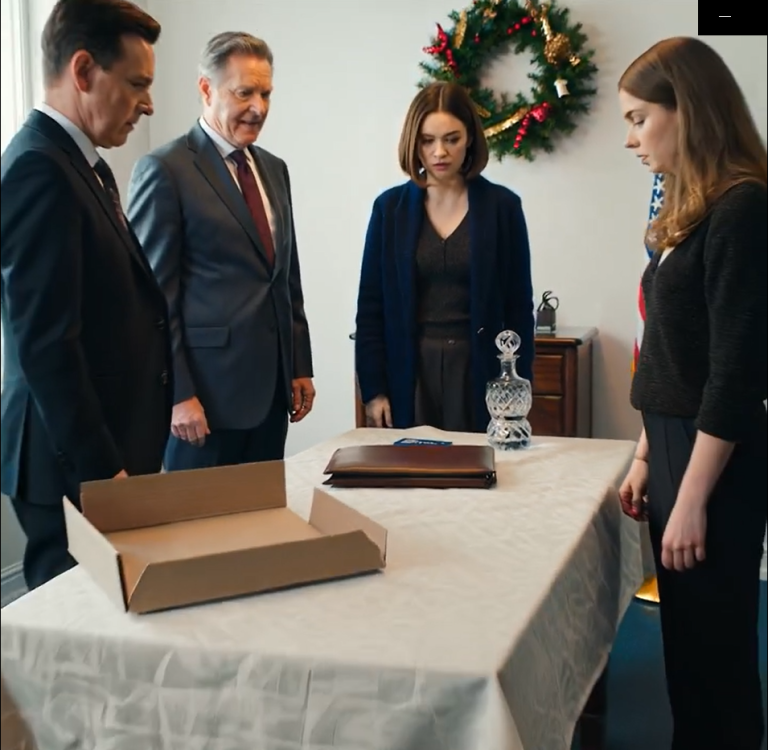 Moi rodzice traktowali mnie jak służącą. Dzień przed świętami Bożego Narodzenia mama uśmiechnęła się z politowaniem: „Koleżanki twojej siostry spędzają tu święta – to tylko 25 osób”. Oczekiwała, że ​​będę gotować, sprzątać i kłaniać się. Uśmiechnęłam się. Tego wieczoru poleciałam na Florydę na wycieczkę. Kiedy przybyli i zobaczyli pustą kuchnię, zbladła – ale prawdziwa niespodzianka miała dopiero nadejść.