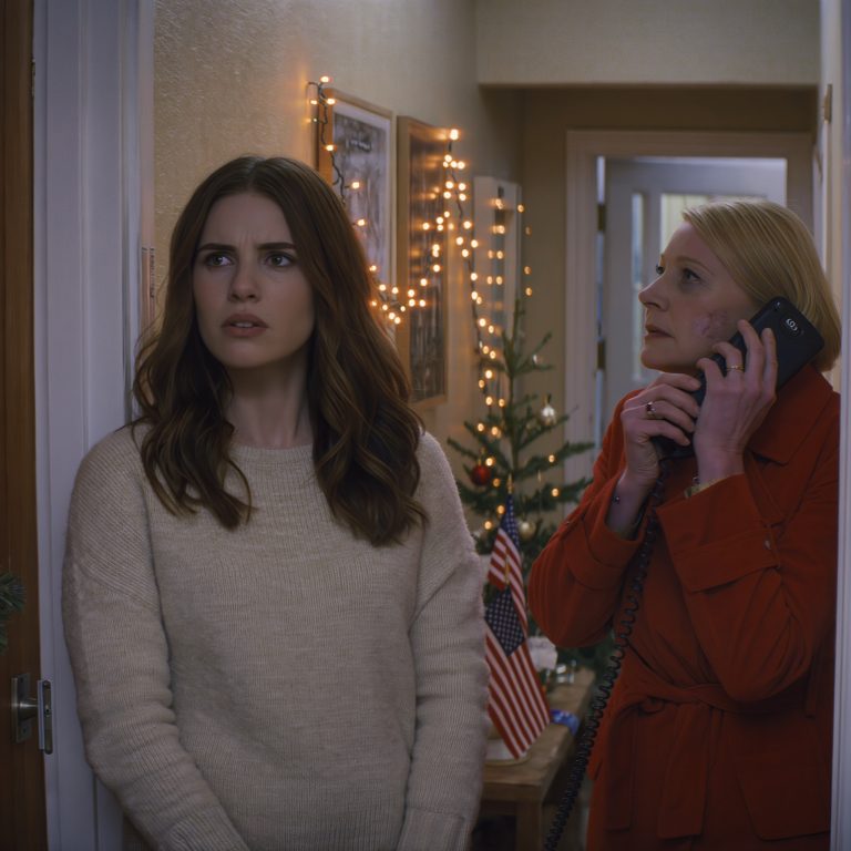 Mama powiedziała: „Nie musisz przyjeżdżać w te święta”. „Super” – odpowiedziałem. Potem dodałem jedno zdanie: „No… to odwołamy to wszystko”. I powoli twarz mamy zbladła.