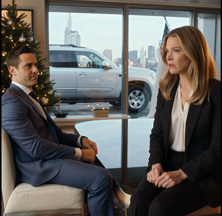 Mój narzeczony powiedział: „Ślub się nie odbędzie, jeśli nie zapiszesz na mnie swojego domu, samochodu, a nawet oszczędności”. Spokojnie powiedziałam, że się zastanowię. Tego wieczoru wymieniłam zamki i oddałam mu ślubny garnitur. Dowiedział się wszystkiego następnego dnia – kiedy przyszedł na przymiarkę.