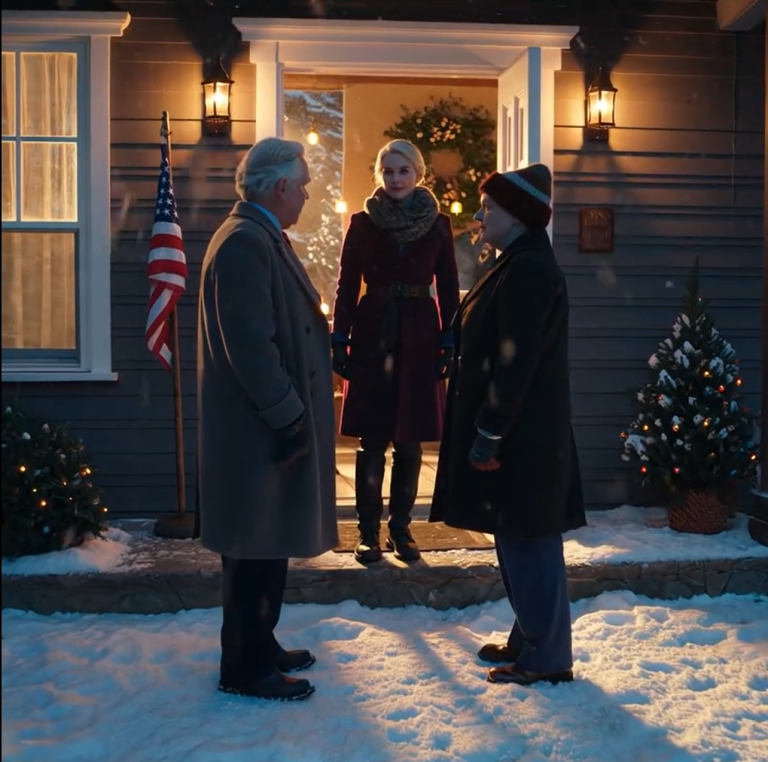 Mama napisała: „W tym roku będzie tylko rodzina twojej siostry”. Odpowiedziałem: „Brzmi dobrze. Miłej zabawy”. Nie wiedzieli, że mam posiadłość wartą 2 miliony dolarów w Vermont. Zaprosiłem wszystkich na Święto Dziękczynienia. Kiedy zdjęcia zaczęły pojawiać się na czacie rodzinnym, telefony nie ustawały…