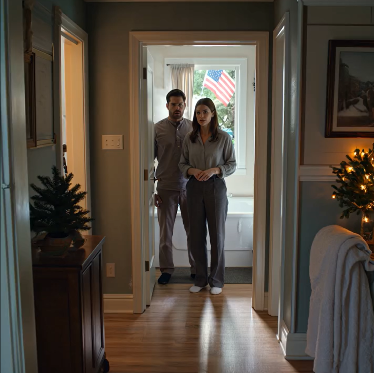 Wróciłam do domu na lunch. Mój narzeczony był w wannie z moją siostrą. Zamknęłam drzwi i zawołałam jej męża: „Chodź, jest coś, co musisz zobaczyć”. A kiedy to zobaczył…
