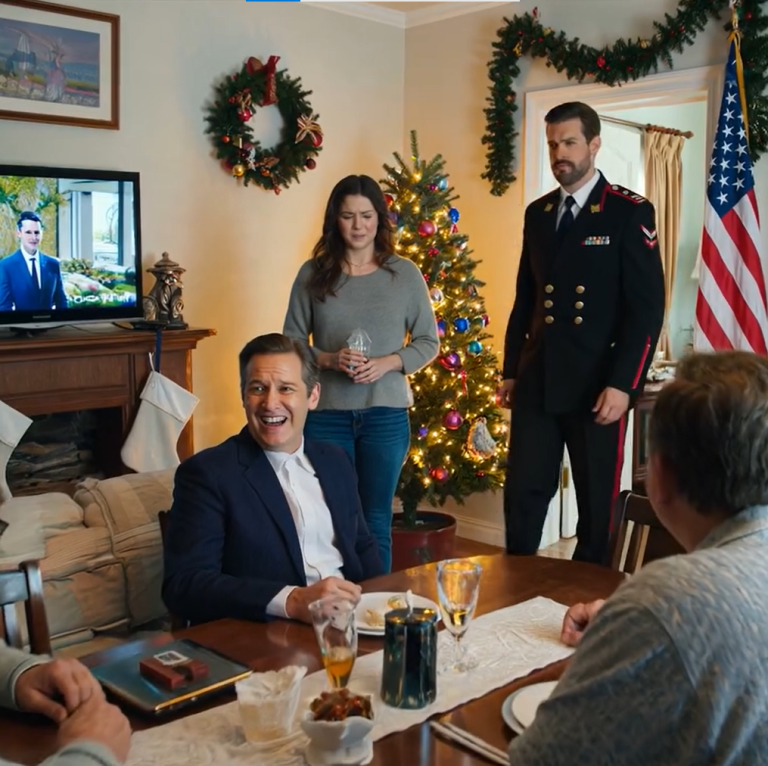 Moja rodzina wyśmiała moją „nieopłacalną” pracę. A potem pod moje drzwi dotarł medal. W salonie pachnie