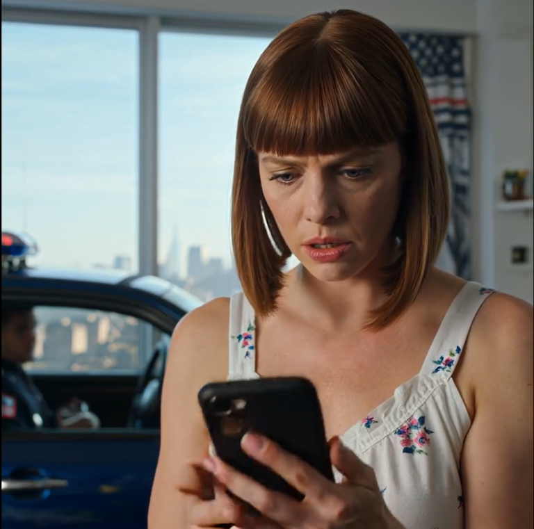 „Moi rodzice zadzwonili do mnie o 2 w nocy: »Twój brat jest w szpitalu – wyślij natychmiast 15 000 dolarów!«. Odpowiedziałem: »Zadzwoń do swojego złotego dziecka«, po czym się rozłączyłem i poszedłem spać. Następnego ranka zadzwoniła policja…”