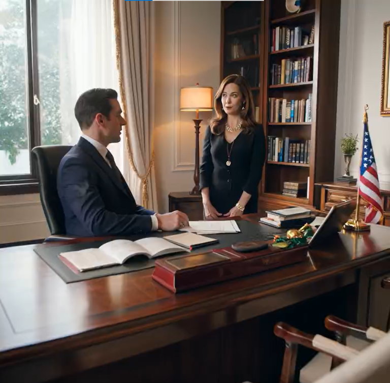 Moja synowa kazała mi się wyprowadzić z domu po śmierci syna. Podczas odczytywania testamentu powiedziała: „Mam nadzieję, że będziesz się cieszyć nowym życiem, bo dopilnowałam, żebyś niczego nie dostała”. Potem prawnik dodał: „Jest jeszcze jeden ostatni paragraf”… Kiedy ogłosił mój majątek, całkowicie zamilkła.