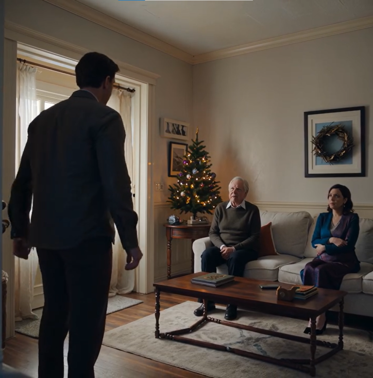 Tata kazał mi się wyprowadzić z domu, w którym pracowałam latami, żeby moja przyrodnia siostra, która spodziewała się dziecka, mogła je mieć. Tym razem nie tylko milczałam. Stanęłam twardo na swoim – a to, co wydarzyło się później, stało się punktem zwrotnym dla całej naszej rodziny.