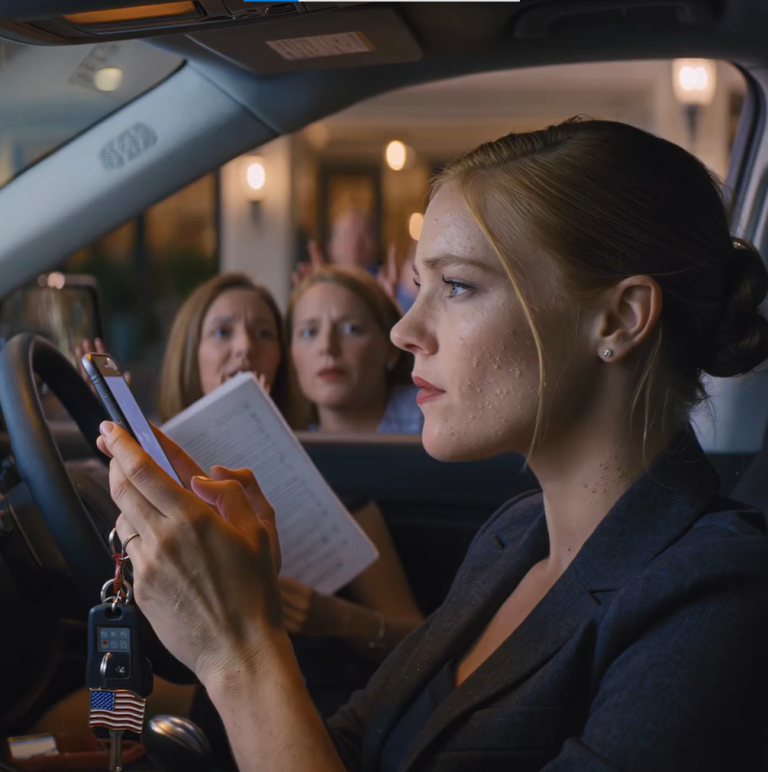 Moja siostra ukradła mi wymarzone miejsce na wesele, płacząc do mamy. Nie protestowałem. Po prostu anulowałem depozyt w wysokości 50 000 dolarów, który potajemnie wpłaciłem. Powodzenia.