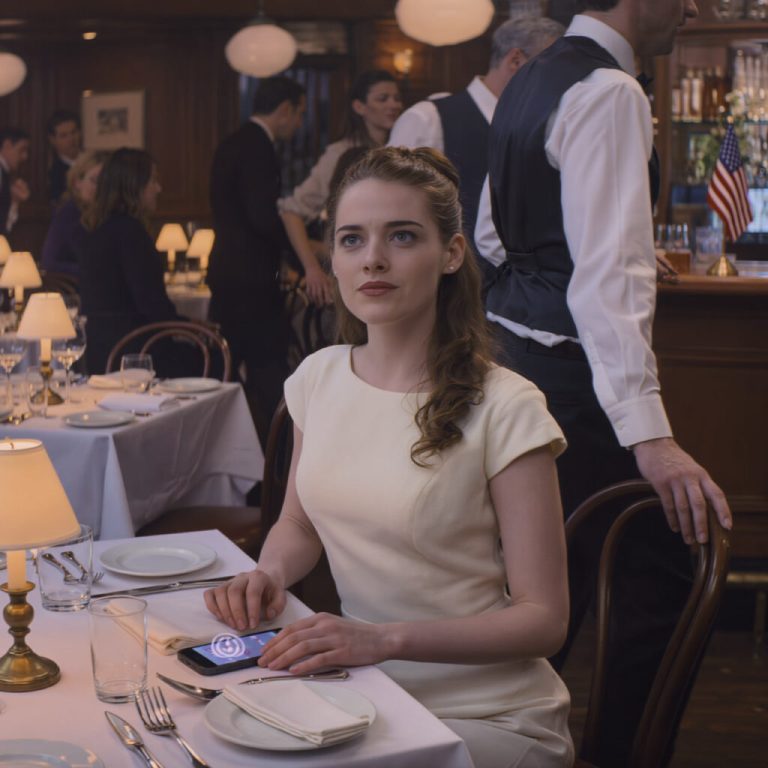 W moje urodziny moja rodzina się nie pojawiła. Zdezorientowana i zraniona, zadzwoniłam do mamy, żeby zapytać, co się dzieje. Zaśmiała się i powiedziała: „Och, mamy dziś inne plany!”. Nie kłóciłam się ani nie błagałam. Zamiast tego dzielę się zdjęciem z mojego „idealnego przyjęcia urodzinowego”, dziękując ludziom, którzy sprawili, że poczułam się jak rodzina. Kilka godzin później sprawy przybrały nieoczekiwany obrót.