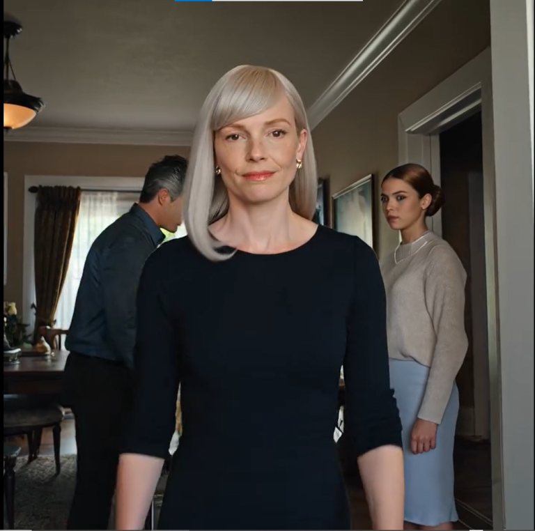 Przy obiedzie moja córka warknęła: „Jesteś za duża dla naszej rodziny, odejdź!”. Jej mąż postawił moją walizkę na zewnątrz, przy krawężniku. Ale to, co im powiedziałam, sprawiło, że zbladły, bo już następnego dnia ich życie się ZMIENIŁO…